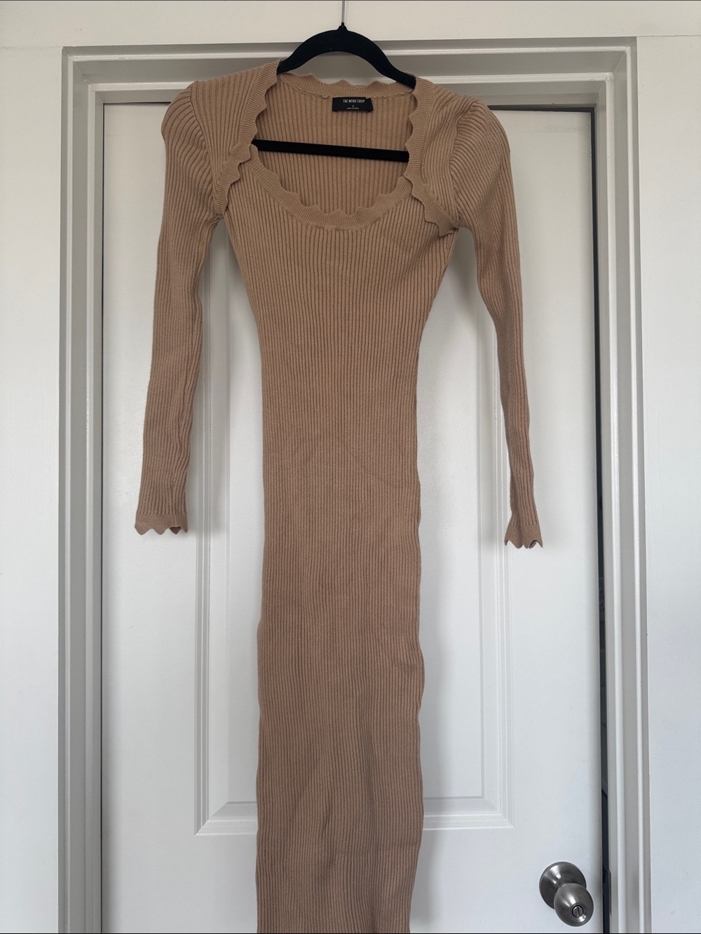 Scallop-Trim Ribbed Long-Sleeve Midi Dress - Beige